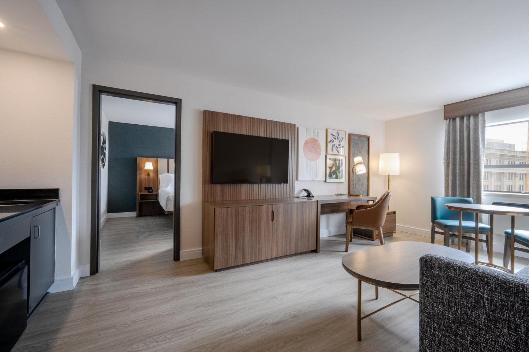 & Downtown By Ihg Hotel 3*