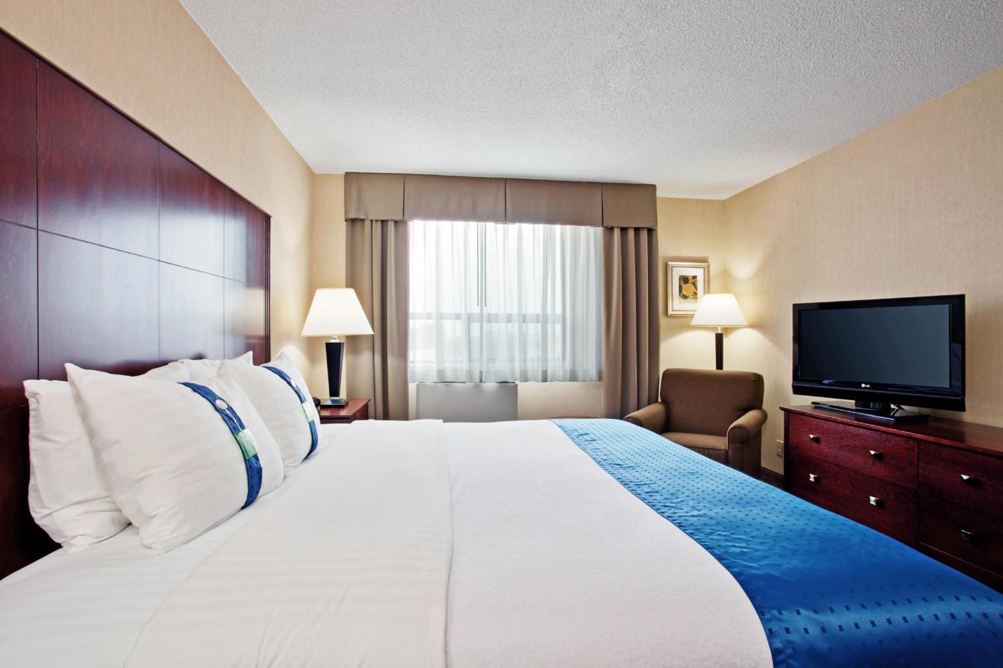 & Downtown By Ihg Hotel Winnipeg
