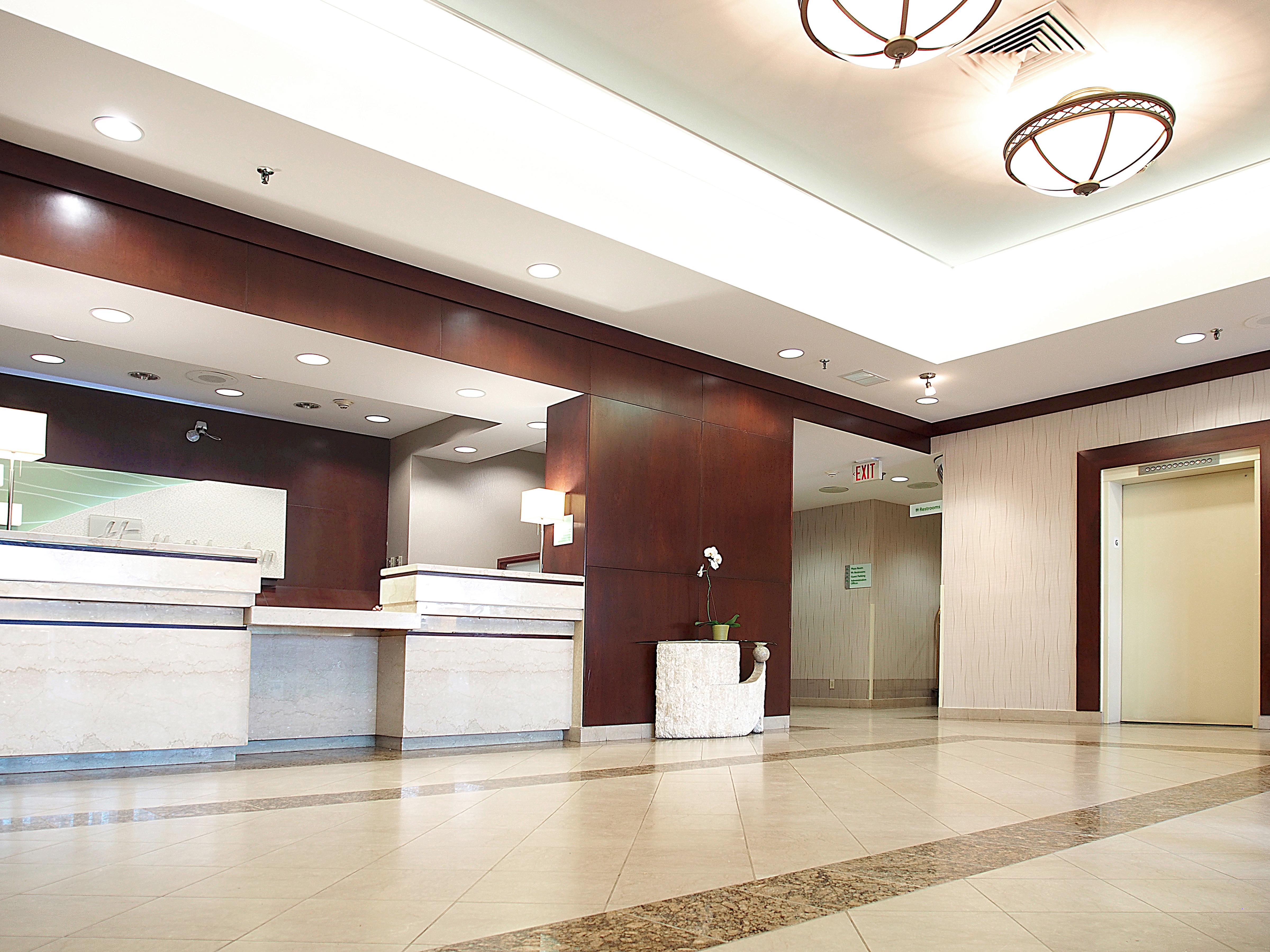 Hotel & Downtown By Ihg 3*