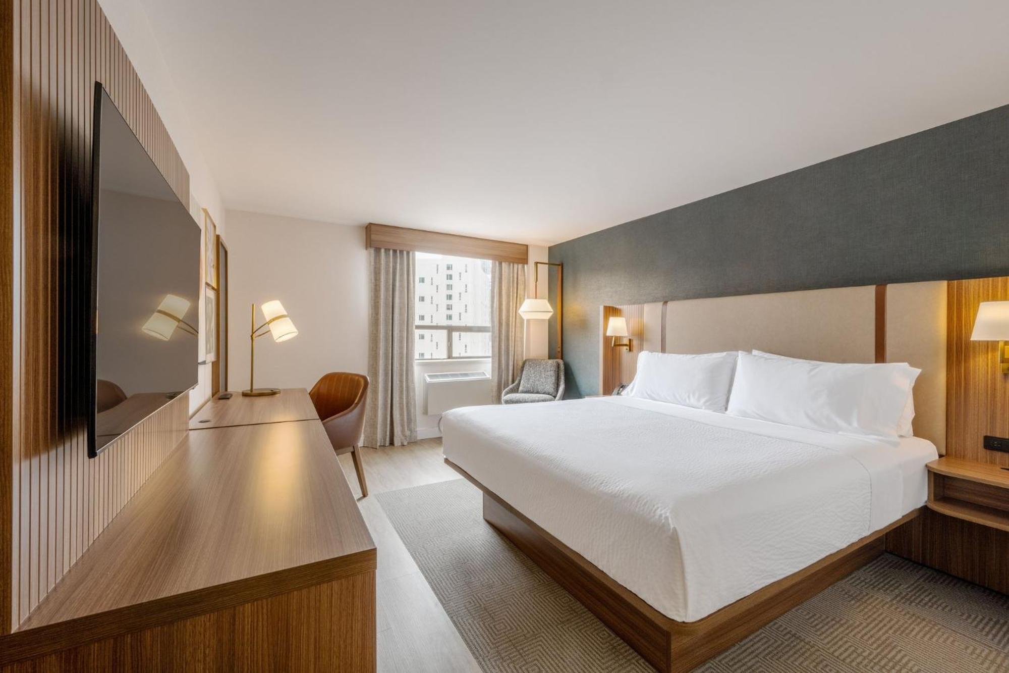 & Downtown By Ihg